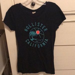 Black Hollister T-shirt